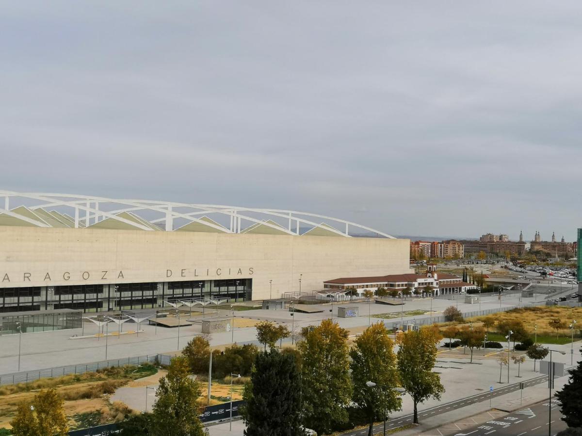 La Parada De La Estacion Con Parking ซาราโกซา ภายนอก รูปภาพ